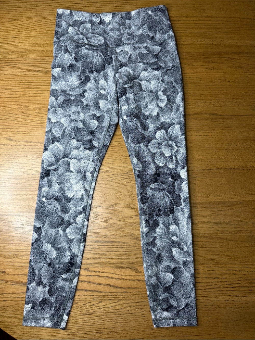 Athleta Elation Textured Tight Chakra Floral Black Sea Salt Leggings